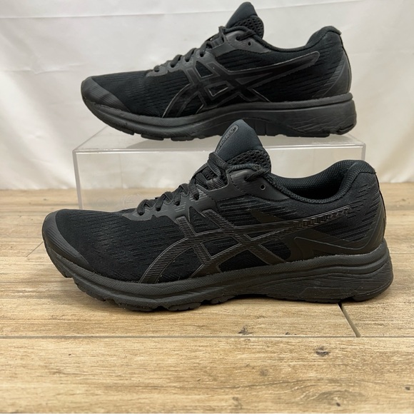 Asics Gel GT 1000 8 Running Shoes Black on Black Men’s size 11 (1012A 460) - Picture 3 of 8